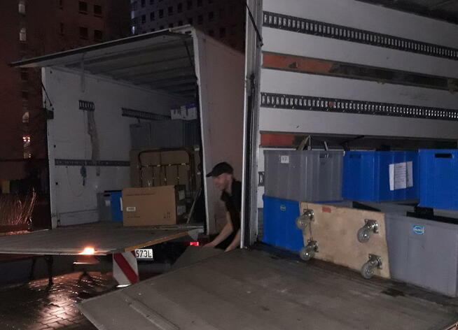 Przeprowadzki Transport Taxi bagażowe oraz przewóz Warszawa