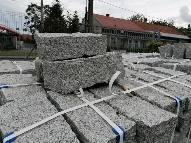 Kamień murowy granitowy - Krawężnik granitowy