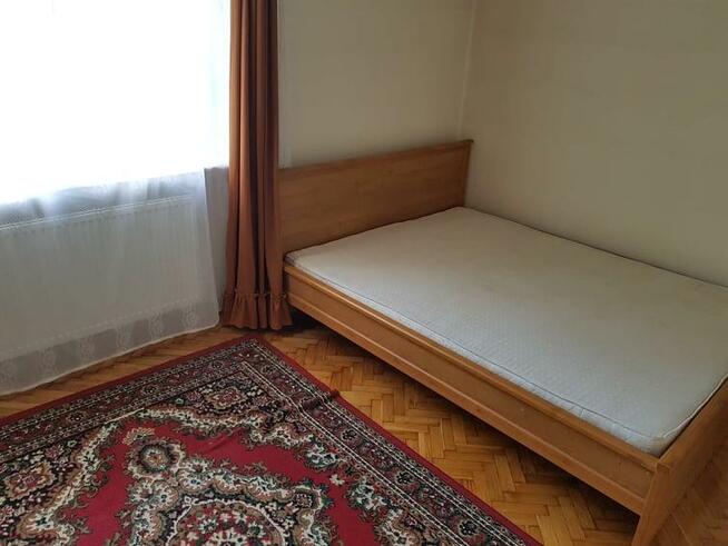 3 pokojowe mieszkanie 75m2. Piętro domu jednorodzinnego.