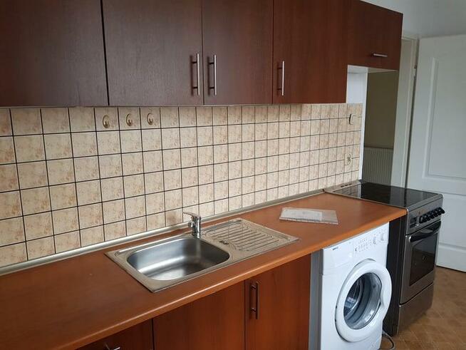 3 pokojowe mieszkanie 75m2. Piętro domu jednorodzinnego.