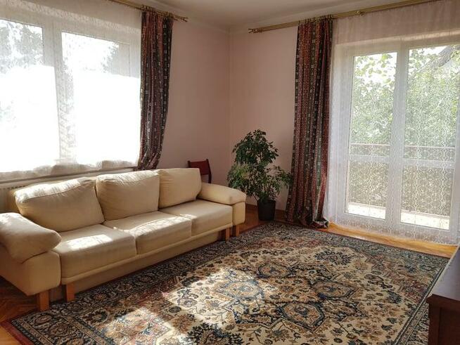 3 pokojowe mieszkanie 75m2. Piętro domu jednorodzinnego.