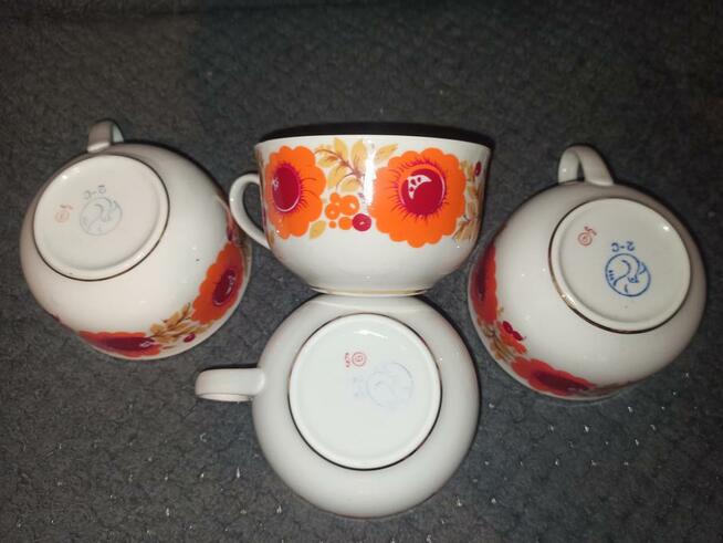4 filiżanki do kawy herbaty * porcelana PRL w kwiaty maki