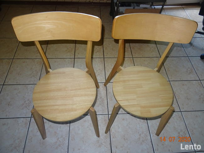 Krzesła styl retro