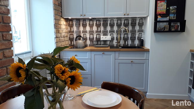 Klimatyczna kawalerka z antresolą