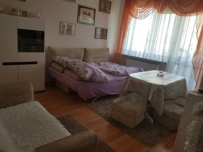 Mieszkanie + parking (strzeżony na pilota, monitoring)