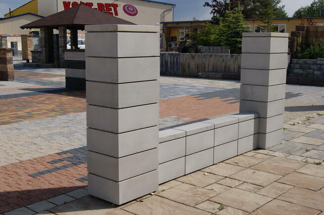 Bloczki Joniec, Kost-bet, Drewbet