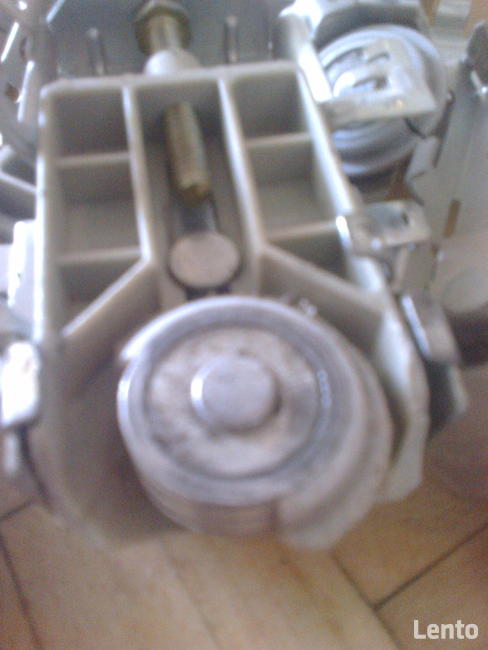 Naprawa drzwi przesuwnych Naprawa szaf wnękowych