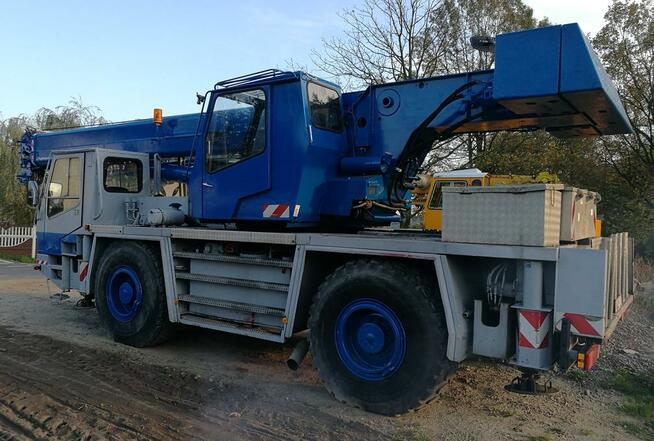 Usługi dźwigowe do 35 ton