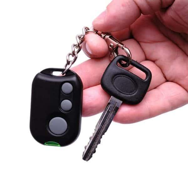 Awaryjne Otwieranie Samochodu Auta Zatrzaśnięte Kluczyki