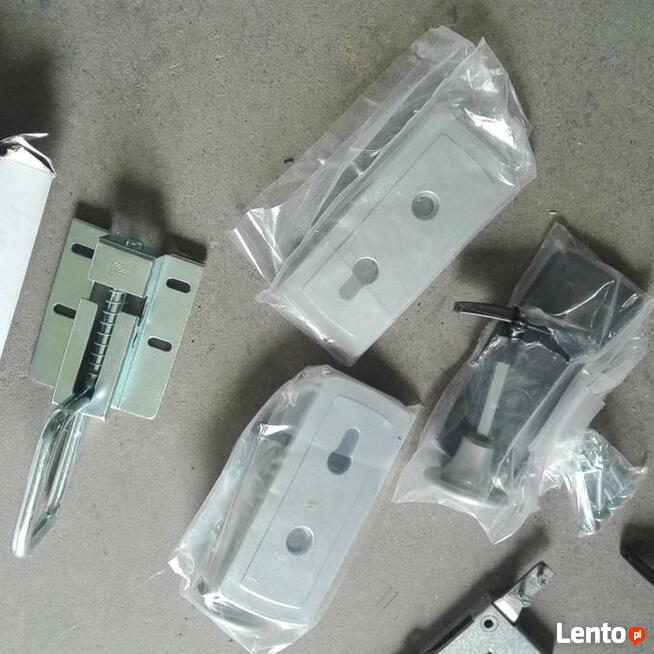 ZAMEK BRAMY GARAŻOWEJ SEGMENTOWEJ