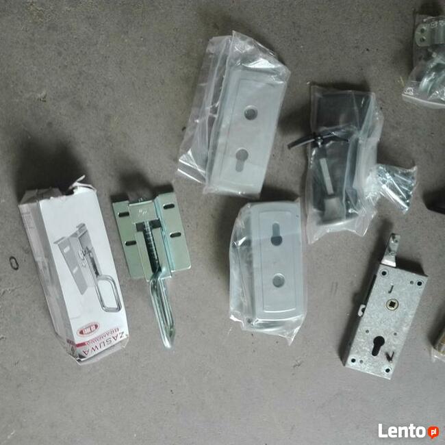 ZAMEK BRAMY GARAŻOWEJ SEGMENTOWEJ