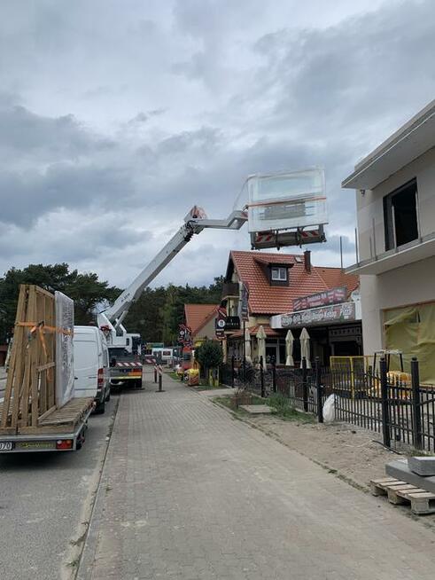 Przyjmę zlecenia na montaż okien, drzwi, rolet ,serwis okien,