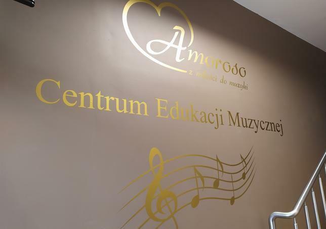 Amoroso Centrum Edukacji Muzycznej.Nauka śpiewu.Ruczaj