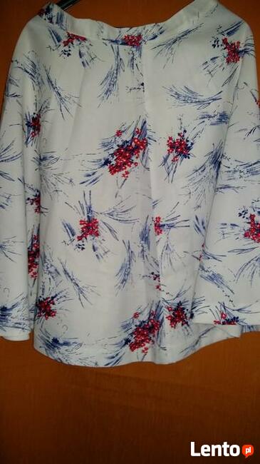 Spódniczka letnia biała w bukiety kwiatów roz.M