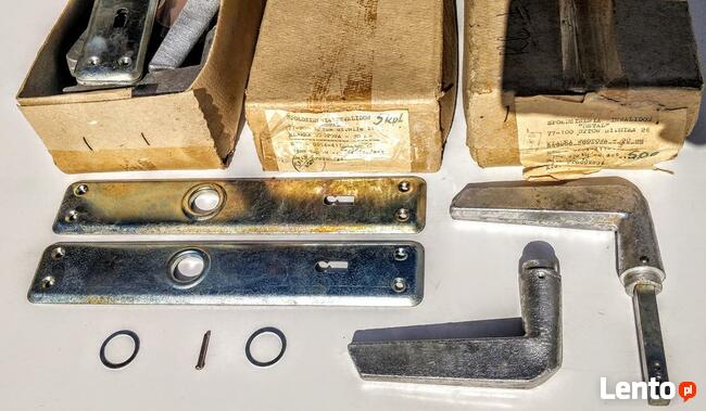 KLAMKI DRZWI BRAMOWA WROTOWA Z SZYLDEM 90mm NA KLUCZ Uniwers