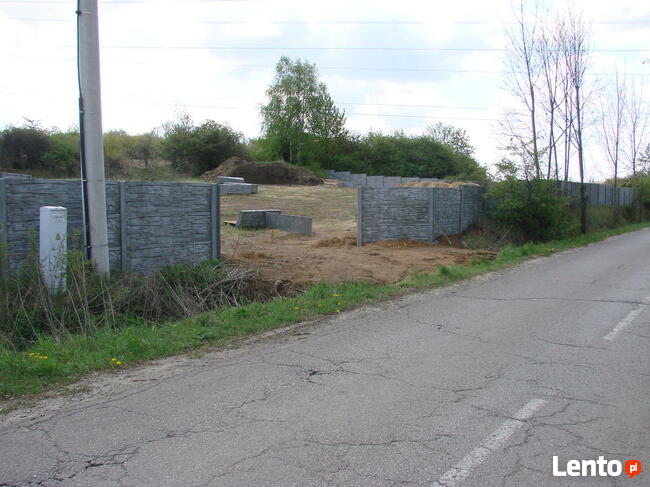 Sprzedam ogrodzoną działkę z rozpocz.budową w okol.G.Siewier