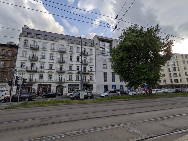 Klimatyczna kawalerka z antresolą