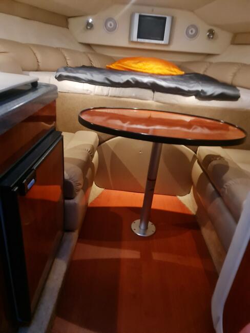 Wynajem łodzi motorowych i skuterów wodnych Mikołajki