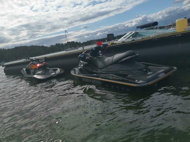 Wynajem łodzi motorowych i skuterów wodnych Mikołajki