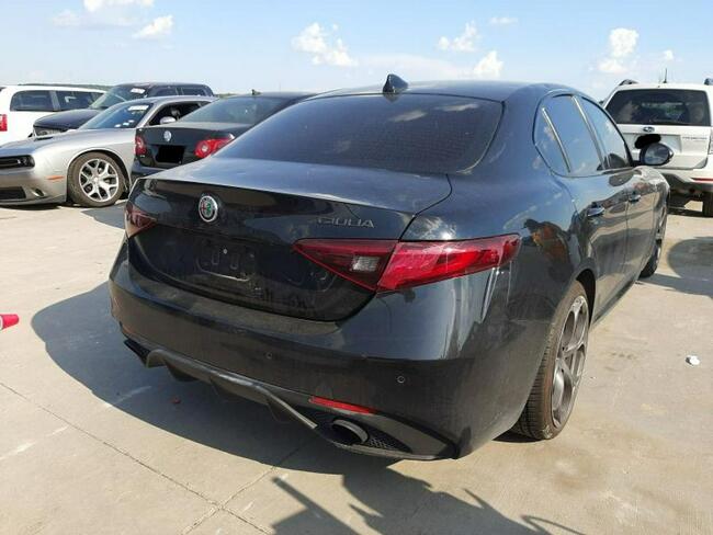 Alfa Romeo Giulia 2019, 2.0L, po gradobiciu