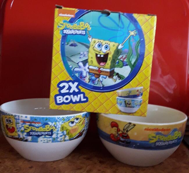 Sprzedam Miseczki Nickelodeon Sponge Bob 2 szt.kolorowe