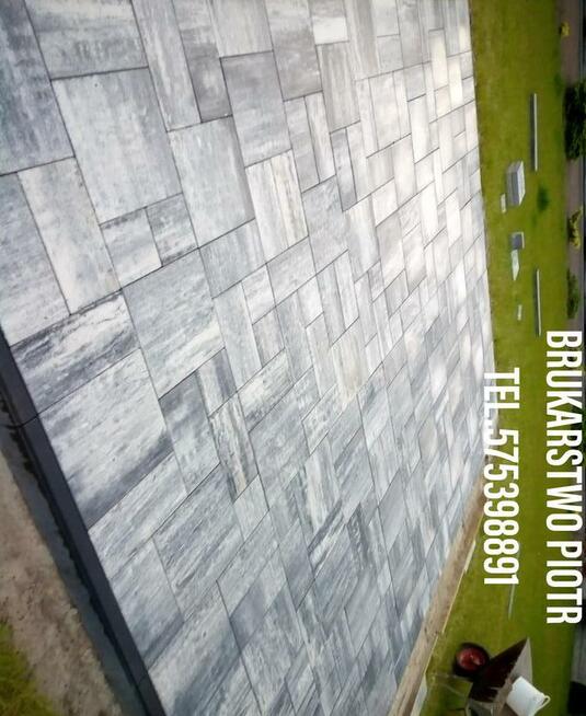 Ukladanie kostki brukowej solidnie i terminowo