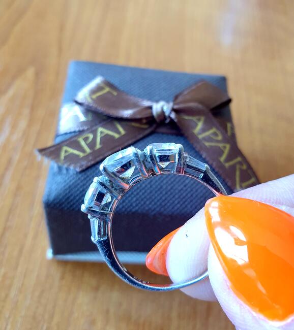 Srebrny pierścionek