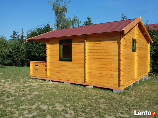DREWNIANY DOMEK LETNISKOWY WEEKEND 25 + 8 M2