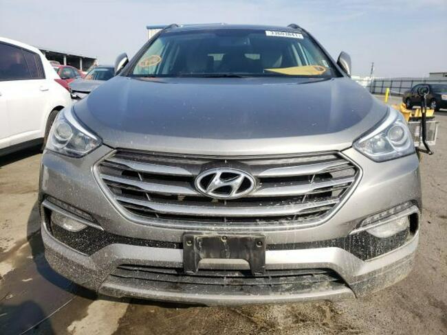 Hyundai Santa Fe 2018, 2.4L, 4x4, porysowany lakier