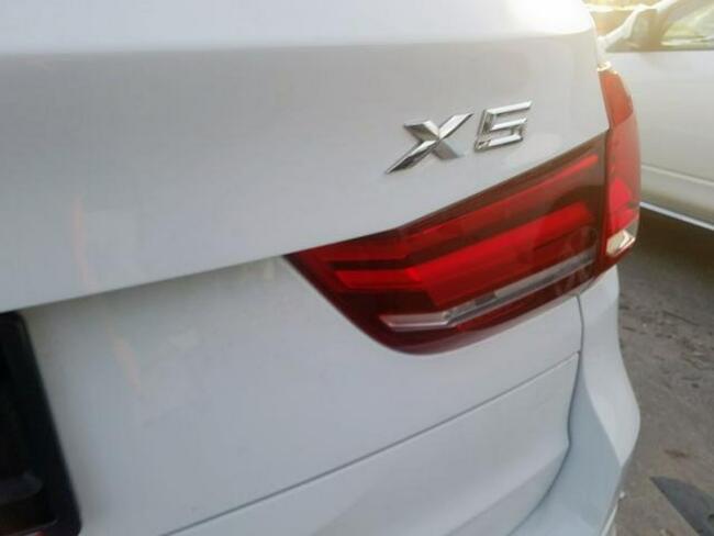 BMW X5 2014, 4.4L, 4x4, porysowany lakier