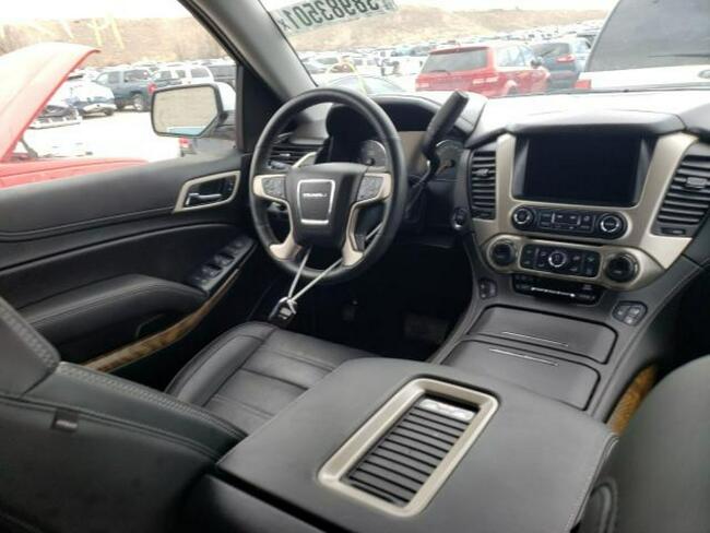 GMC Yukon 2020, 6.2L, 4x4, porysowany lakier