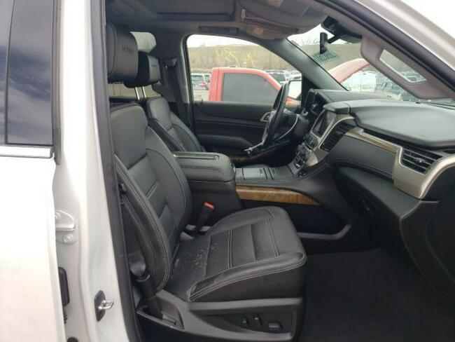 GMC Yukon 2020, 6.2L, 4x4, porysowany lakier