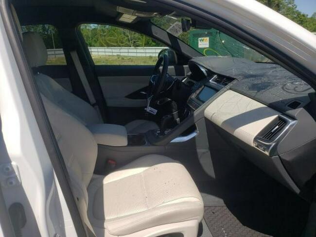 Jaguar E-Pace 2020, 2.0L, 4x4, po gradobiciu