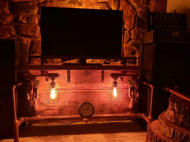 Lampa rustykalna, loftowa, industrilana.