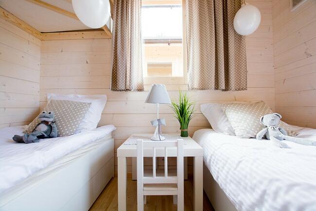 DREWNIANY DOMEK LETNISKOWY WEEKEND 25 + 8 M2