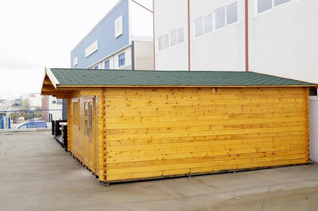 DREWNIANY DOMEK LETNISKOWY MAJKA 6X6 32 M2