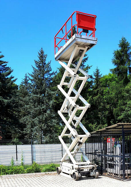 Podnośnik nożycowy elektryczny JLG 2646ES - Wynajem