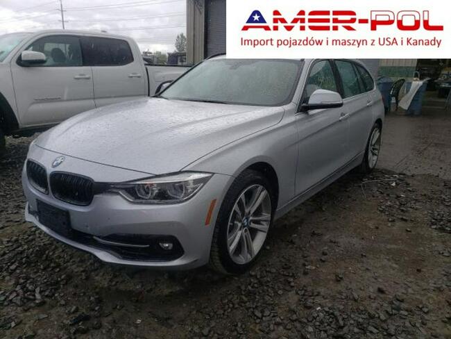 BMW 330 2017, 2.0L, 4x4, porysowany lakier