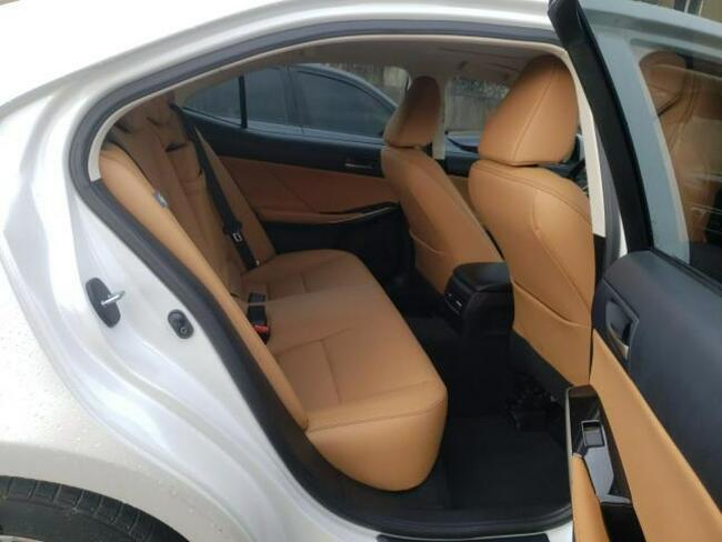 Lexus IS 2020, 2.0L, porysowany lakier
