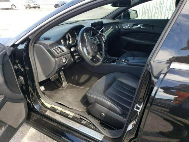 Mercedes CLS 400 2016, 3.0L, porysowany lakier