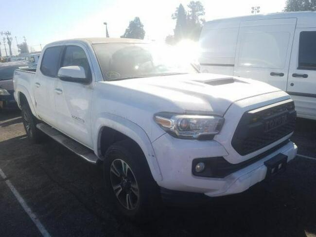 Toyota Tacoma 2016, 3.5L, Double Cab, porysowany lakier