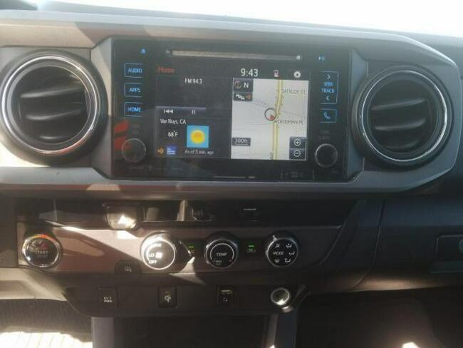 Toyota Tacoma 2016, 3.5L, Double Cab, porysowany lakier