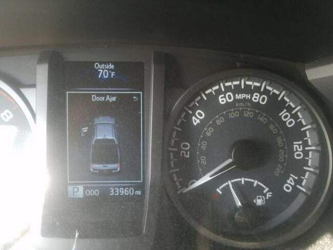 Toyota Tacoma 2016, 3.5L, Double Cab, porysowany lakier