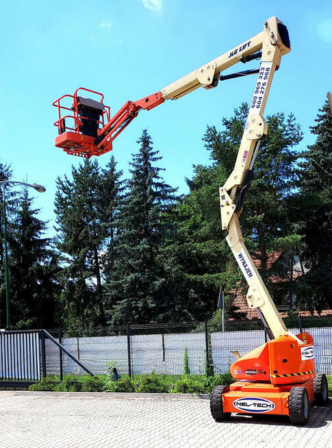 Usługi Podnośnikiem Teleskopowym JLG M450AJ
