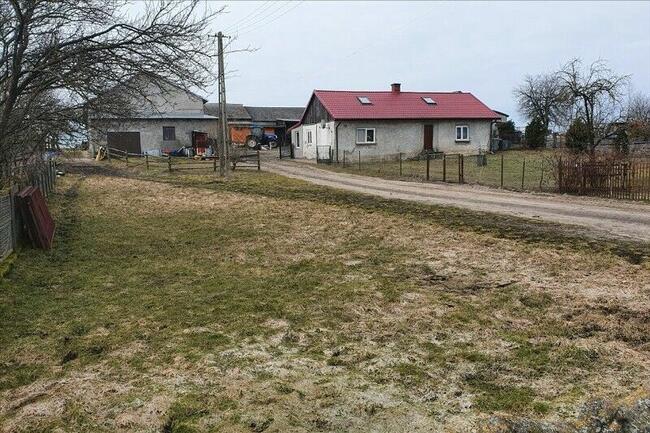 Dom z budynkami na 73 arowej działce