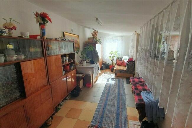 Dom z budynkami na 73 arowej działce