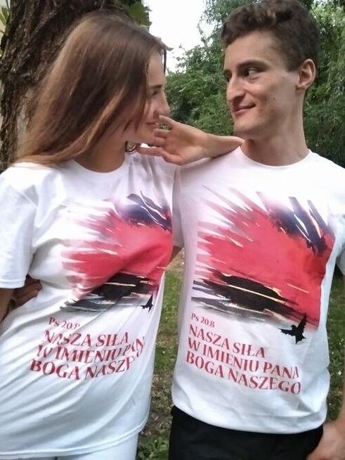 KOSZULKI Z UNIKALNĄ GRAFIKĄ