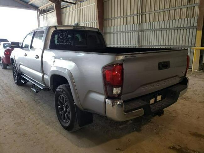 Toyota Tacoma 2021, 3.5L, od ubezpieczalni