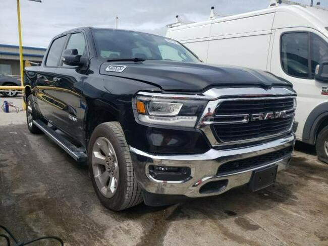 RAM 1500 2019, 5.7L, Big Horn, porysowany lakier