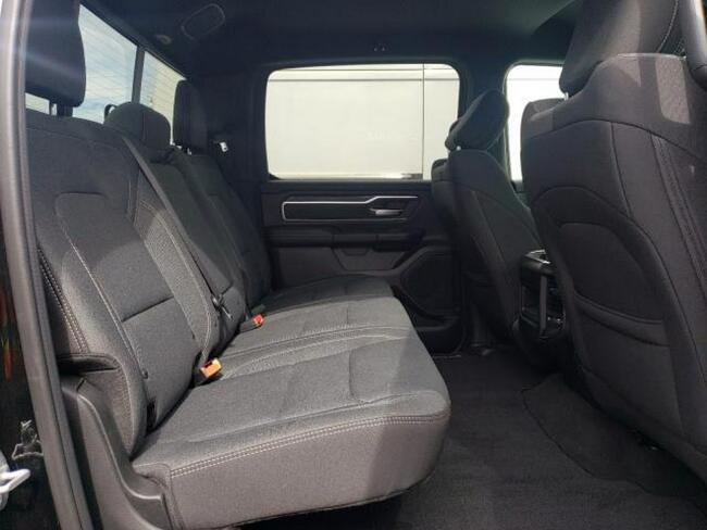 RAM 1500 2019, 5.7L, Big Horn, porysowany lakier